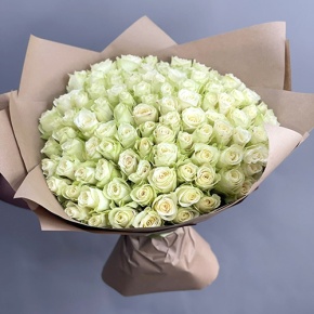 Букет 101 белая роза кения (40 см) в Красногорске