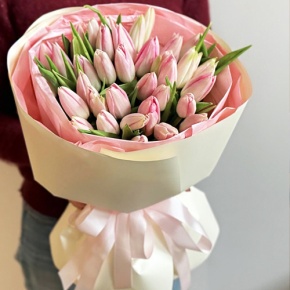 Букет из 35 розовых тюльпанов в Красногорске