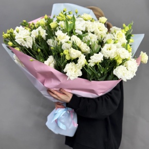 Букет "Изысканность" из 31 белой эустомы в Красногорске