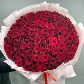 Букет "Париж" из 101 красной розы (60 см) в Красногорске