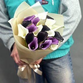 Букет из 19 калл микс в Красногорске