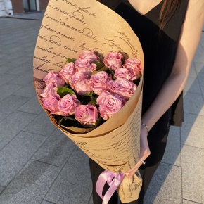 Букет из 15 роз Меритим в крафте (60 см) в Красногорске