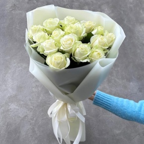 Букет "Умка" из 15 белых роз (50 см) в Красногорске