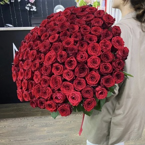 Букет 101 красная роза (70 см) в Красногорске