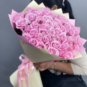 Букет из 51 пастельной розы Аваланж (60 см) в Красногорске