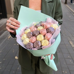 Букет 25 шоколадных пионов в Красногорске