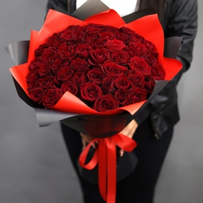 Букет из 51 красной розы (50 см) в Красногорске