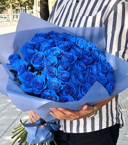 Букет из 51 синей розы Эквадор (60 см) в Красногорске
